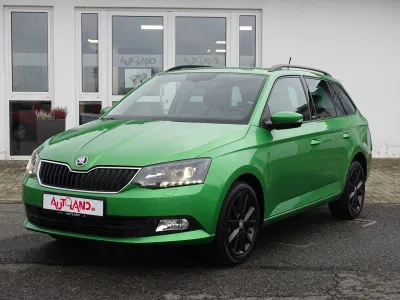 Skoda Fabia Combi 1.2 TSI Joy Green... 